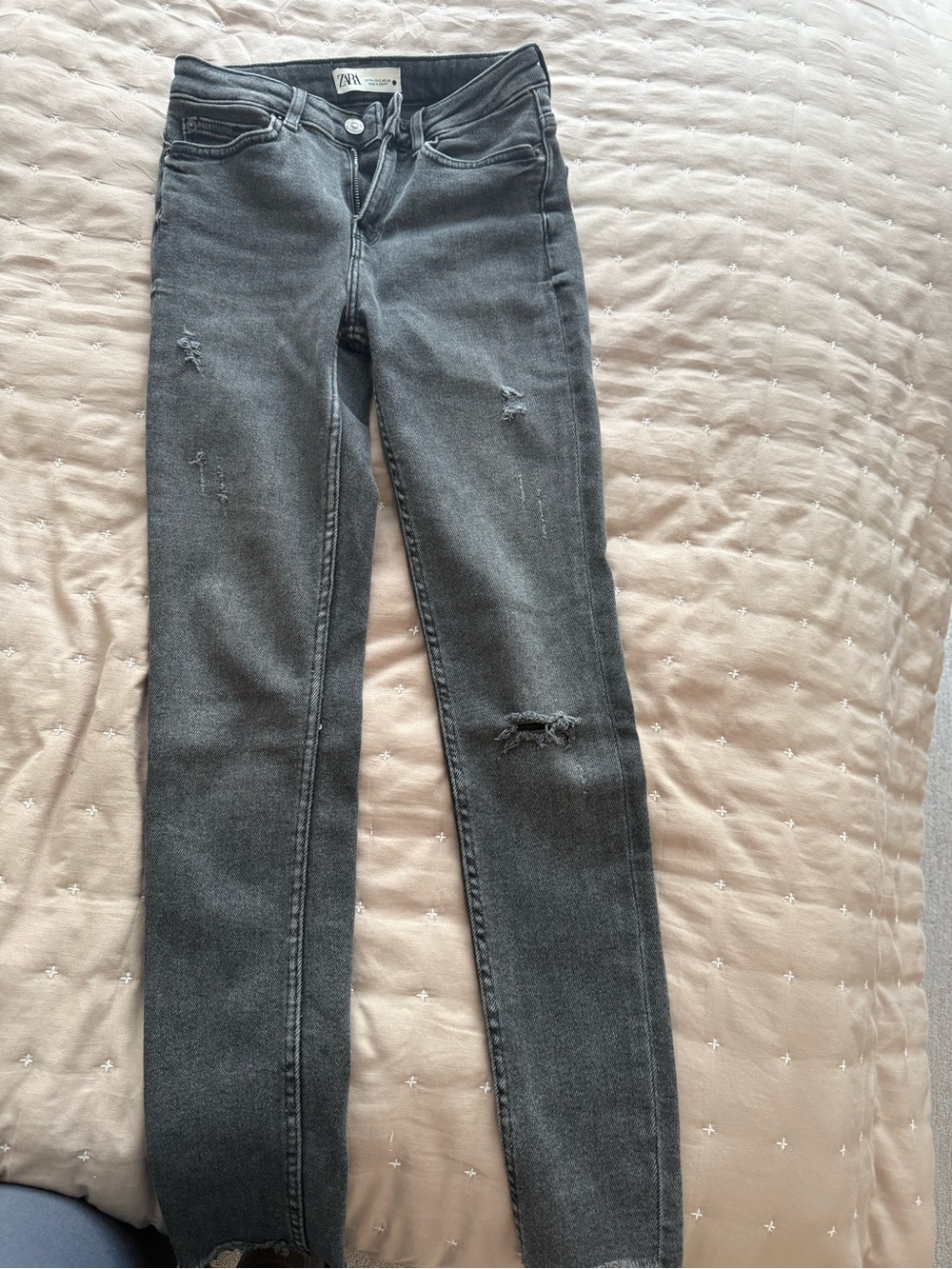 Zara Skinny Distressed Jeans — Dark Gray